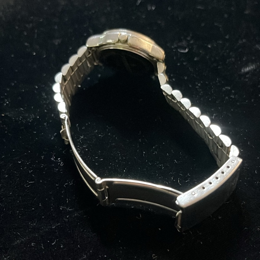 Peugeot Gold w/ Rhinestones Stainless Steel Watch Back New Battery March 2025 - Picture 4 of 7